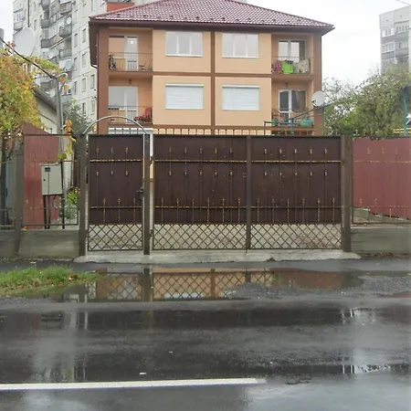 Oroszveg Διαμέρισμα